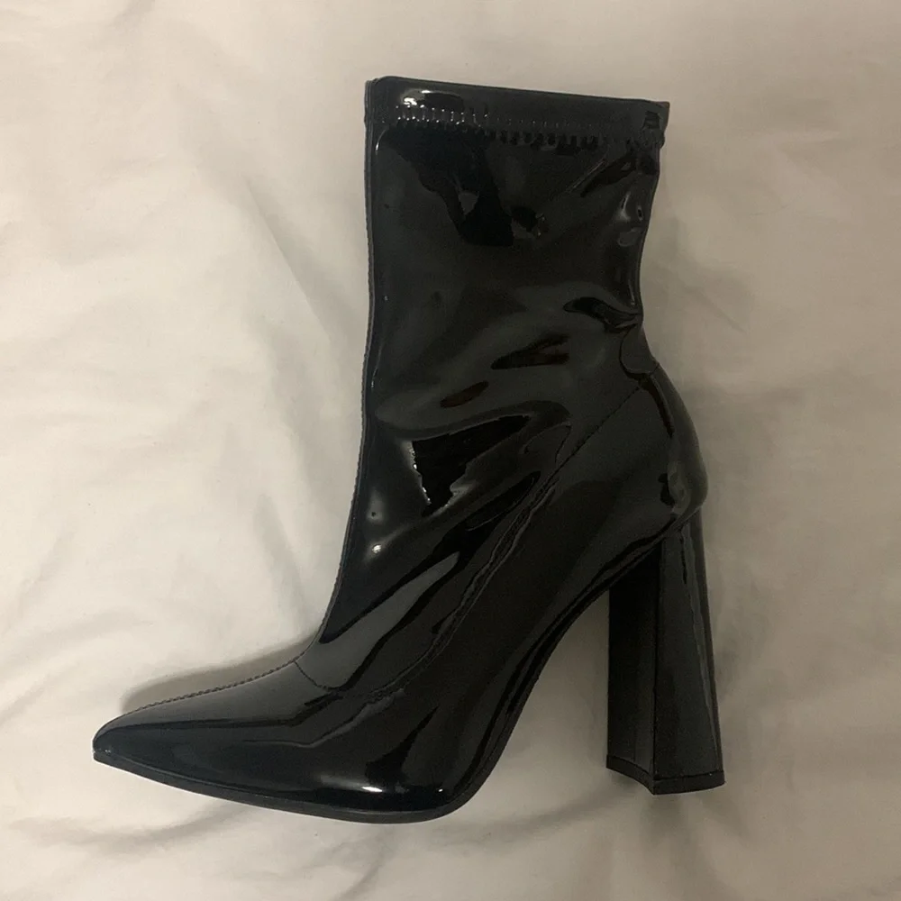 Black ankle booties - Picture 3 of 6